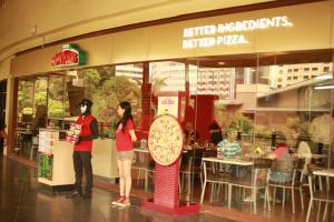 papa john makati